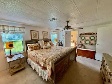 Home is located in Water Oak Country Club Estates in Lady Lake on Water Oak Country Club Estates in Florida - for sale on GolfHomes.com, golf home, golf lot