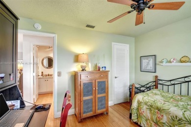 Welcome home to this cozy and bright corner villa condo in the on Leisureville Community Golf Course in Florida - for sale on GolfHomes.com, golf home, golf lot