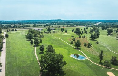 The gorgeous 64.15-acre golf course and clubhouse nestled in the on Southern Oaks Country Club in Missouri - for sale on GolfHomes.com, golf home, golf lot