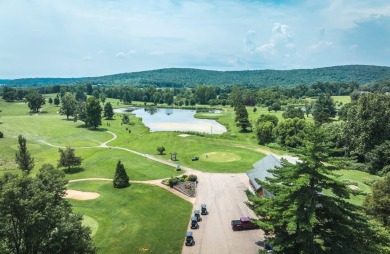 The gorgeous 64.15-acre golf course and clubhouse nestled in the on Southern Oaks Country Club in Missouri - for sale on GolfHomes.com, golf home, golf lot