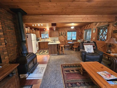Cute as a button cabin in a great in town location! This 3 on McCall Municipal Golf Course in Idaho - for sale on GolfHomes.com, golf home, golf lot
