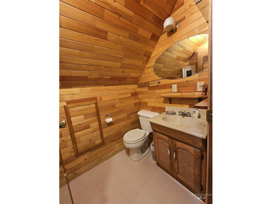 Cute as a button cabin in a great in town location! This 3 on McCall Municipal Golf Course in Idaho - for sale on GolfHomes.com, golf home, golf lot