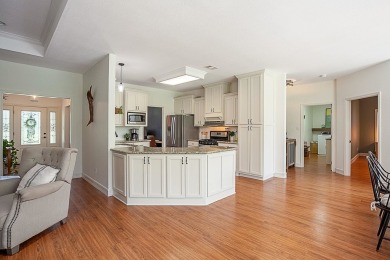 This beautiful home backs up to hole #3 on Idylwild Country Club on Idylwild Golf Club in Texas - for sale on GolfHomes.com, golf home, golf lot