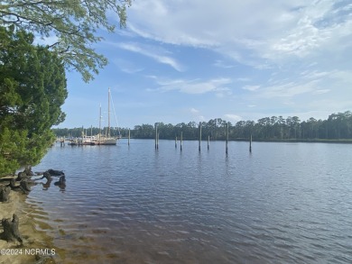 Waterfront Homesite. Located in the Gated Waterfront and Golf on Harbour Point Golf Club in North Carolina - for sale on GolfHomes.com, golf home, golf lot