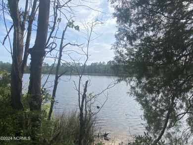 Waterfront Homesite. Located in the Gated Waterfront and Golf on Harbour Point Golf Club in North Carolina - for sale on GolfHomes.com, golf home, golf lot