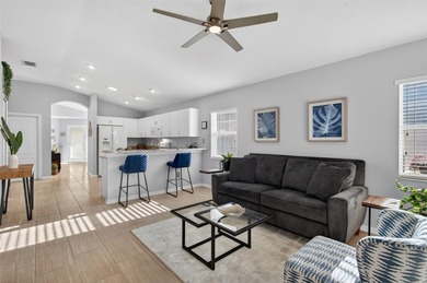 CUTE AS A BUTTON. METICULOUSLY MAINTAINED. GATED COMMUNITY WITH on Meadow Oaks Golf and Country Club in Florida - for sale on GolfHomes.com, golf home, golf lot