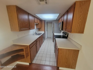 Fantastic 2 bedroom/ 2 bath Town home, single level located in on Antelope Hills Golf Courses in Arizona - for sale on GolfHomes.com, golf home, golf lot