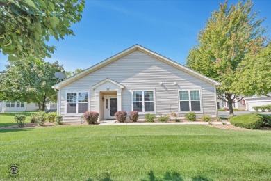 *Home Sale Contingency - Continue to Show* Resort-style living on Mistwood Golf Club in Illinois - for sale on GolfHomes.com, golf home, golf lot
