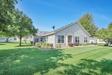 *Home Sale Contingency - Continue to Show* Resort-style living on Mistwood Golf Club in Illinois - for sale on GolfHomes.com, golf home, golf lot
