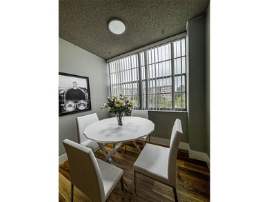 EXCELENT OPPORTUNITY. Light, Bright, and feels like HOME. This on Pembroke Lakes Golf Club in Florida - for sale on GolfHomes.com, golf home, golf lot