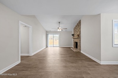 Move right into this beautifully renovated 3 bedroom, 2 bathroom on River Bend Golf and Country Club in North Carolina - for sale on GolfHomes.com, golf home, golf lot