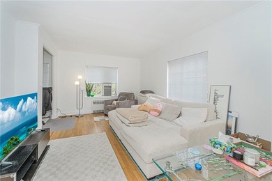 A RARE opportunity to own a well-maintained, all brick 6 family on Silver Lake Golf Course in New York - for sale on GolfHomes.com, golf home, golf lot