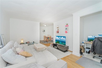 A RARE opportunity to own a well-maintained, all brick 6 family on Silver Lake Golf Course in New York - for sale on GolfHomes.com, golf home, golf lot