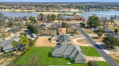 This thoughtfully designed 3-bedroom, 2-bath home offers on Lake Kiowa Golf Course in Texas - for sale on GolfHomes.com, golf home, golf lot