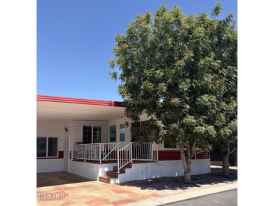 Beautifully updated 1994 park model in Carriage Manor, a premier on Fountain of the Sun Country Club in Arizona - for sale on GolfHomes.com, golf home, golf lot