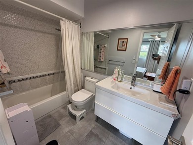 Beautiful condo 2 bedrooms, 2 bathrooms in Lauderhill East on Lauderhill Golf Course in Florida - for sale on GolfHomes.com, golf home, golf lot