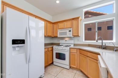 First time on the market! This beautifully maintained 2-bed on Deer Valley Golf Course in Arizona - for sale on GolfHomes.com, golf home, golf lot