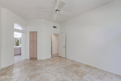 First time on the market! This beautifully maintained 2-bed on Deer Valley Golf Course in Arizona - for sale on GolfHomes.com, golf home, golf lot