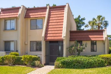 Uniquely reconfigured corner unit with 330 sq ft of additional on Fountains Golf and Country Club in Florida - for sale on GolfHomes.com, golf home, golf lot
