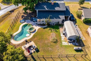 Golf cart and appliances included!
Located between holes 12, 17 on Lake Kiowa Golf Course in Texas - for sale on GolfHomes.com, golf home, golf lot