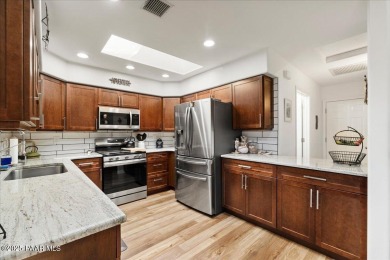 Move-in ready and completely remodeled! ✨This on Prescott Golf and Country Club in Arizona - for sale on GolfHomes.com, golf home, golf lot
