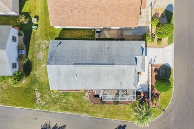 BARELY LIVED IN 2/2 *Colony* Patio Villa TURNKEY in the VILLAGE on Truman Executive Golf Course in Florida - for sale on GolfHomes.com, golf home, golf lot