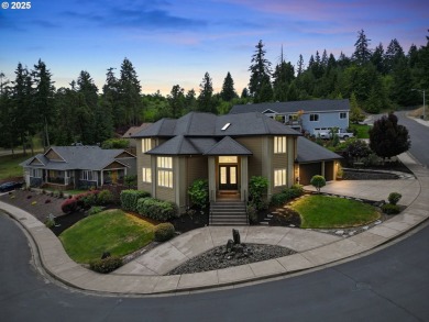 Elegant Hidden Valley Estates property with golf course view on Hidden Valley Golf Course in Oregon - for sale on GolfHomes.com, golf home, golf lot