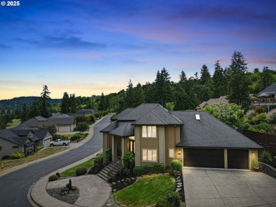 Elegant Hidden Valley Estates property with golf course view on Hidden Valley Golf Course in Oregon - for sale on GolfHomes.com, golf home, golf lot