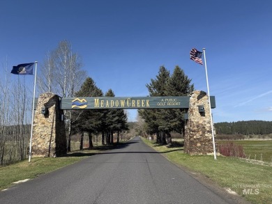 Motivated Sellers will consider all reasonable offers. House on Meadowcreek Golf Resort in Idaho - for sale on GolfHomes.com, golf home, golf lot