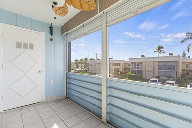 Beautifully updated 1-bed, 1.5-bath 2nd-floor condo in desirable on Kings Point Golf -Flanders Way in Florida - for sale on GolfHomes.com, golf home, golf lot