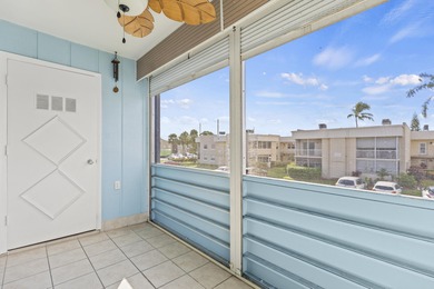 Beautifully updated 1-bed, 1.5-bath 2nd-floor condo in desirable on Kings Point Golf -Flanders Way in Florida - for sale on GolfHomes.com, golf home, golf lot