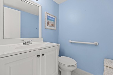 Beautifully updated 1-bed, 1.5-bath 2nd-floor condo in desirable on Kings Point Golf -Flanders Way in Florida - for sale on GolfHomes.com, golf home, golf lot