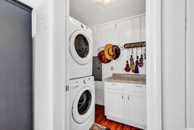 Charming, NO HOA and 2 block 2 BEACH!!!! What a SCORE! Come see on Cane Patch Driving Range in South Carolina - for sale on GolfHomes.com, golf home, golf lot
