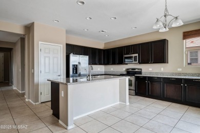 Welcome to this spacious 3-bedroom, 3-bathroom home located in on Quarry Pines Golf Club  in Arizona - for sale on GolfHomes.com, golf home, golf lot