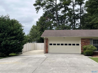 *Home Warranty* included with purchase!  Set back on one of the on Point Mallard Golf Course in Alabama - for sale on GolfHomes.com, golf home, golf lot