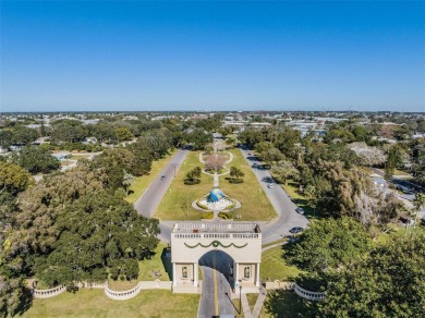 Investor Special in On Top of the World! This 2-bedroom on On Top Of The World Golf Course in Florida - for sale on GolfHomes.com, golf home, golf lot