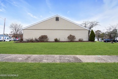 LOCATION - LOCATION - LOCATION. See this fantastic Hastings on Leisure Village West Assoc. in New Jersey - for sale on GolfHomes.com, golf home, golf lot