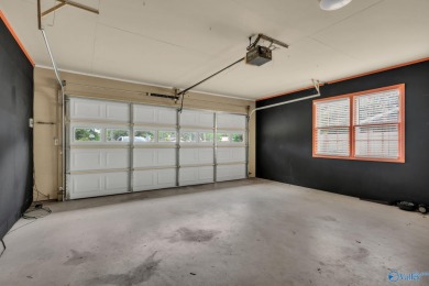 *Home Warranty* included with purchase!  Set back on one of the on Point Mallard Golf Course in Alabama - for sale on GolfHomes.com, golf home, golf lot