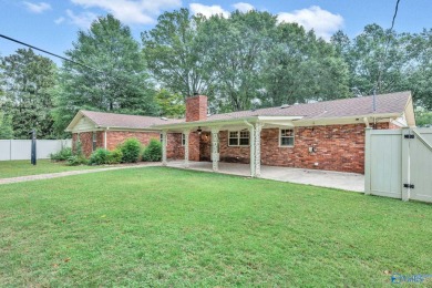*Home Warranty* included with purchase!  Set back on one of the on Point Mallard Golf Course in Alabama - for sale on GolfHomes.com, golf home, golf lot