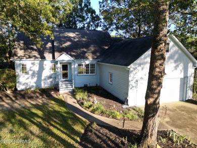 BACK ON THE MARKET Due to no fault by the seller. Beautiful on Sound Golf Links at Albemarle Plantation in North Carolina - for sale on GolfHomes.com, golf home, golf lot