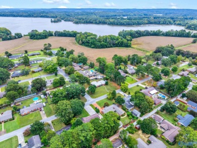 *Home Warranty* included with purchase!  Set back on one of the on Point Mallard Golf Course in Alabama - for sale on GolfHomes.com, golf home, golf lot