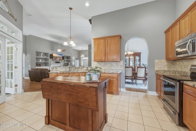 Welcome to 707 Royal Fern Court NW in beautiful Calabash where on Meadowlands Golf Club in North Carolina - for sale on GolfHomes.com, golf home, golf lot