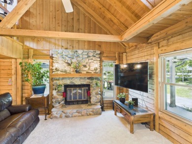 Charming 2-bedroom, 2-bathroom home with a spacious loft on Idylwild Golf Club in Texas - for sale on GolfHomes.com, golf home, golf lot