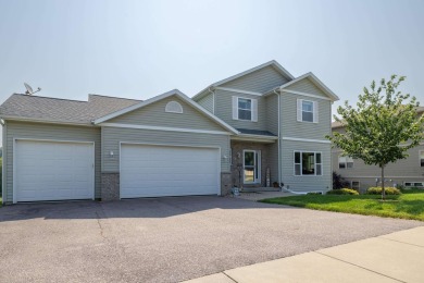 Spacious and versatile near Devil's Lake State Park. This on Baraboo Country Club in Wisconsin - for sale on GolfHomes.com, golf home, golf lot
