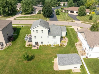 Spacious and versatile near Devil's Lake State Park. This on Baraboo Country Club in Wisconsin - for sale on GolfHomes.com, golf home, golf lot