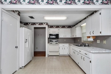 Welcome to easy living in the heart of the highly sought-after on On Top of the World Golf Course in Florida - for sale on GolfHomes.com, golf home, golf lot