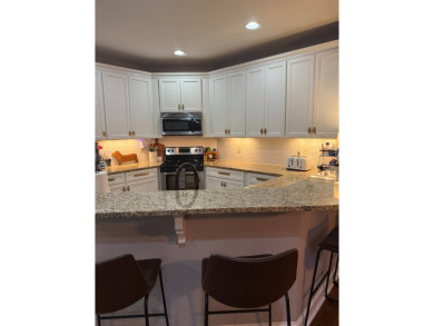This beautiful, well maintained, 2,476 sqft home features a on Grand National Golf Course in Alabama - for sale on GolfHomes.com, golf home, golf lot