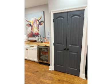 This beautiful, well maintained, 2,476 sqft home features a on Grand National Golf Course in Alabama - for sale on GolfHomes.com, golf home, golf lot
