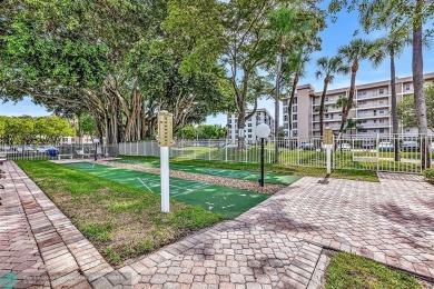 Discover the potential in this ground-floor 2-bedroom 2 bath on Palm-Aire Country Club and Resort - Palms in Florida - for sale on GolfHomes.com, golf home, golf lot