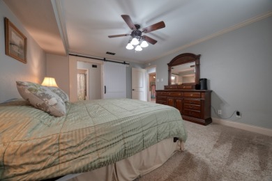 What a great find! This is the home for you!  on Hide-A-Way Lake Golf Course in Texas - for sale on GolfHomes.com, golf home, golf lot